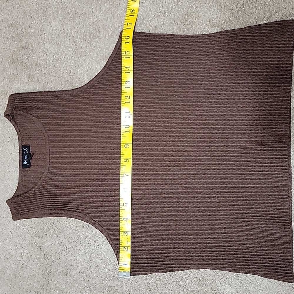 High Neck Ribbed Tank Top - Picture 2 of 7